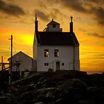 Lofoten Fyr Leilighet Vaeroy