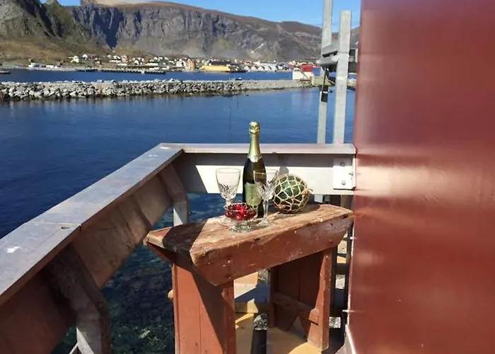 Lofoten Fyr Vaeroy